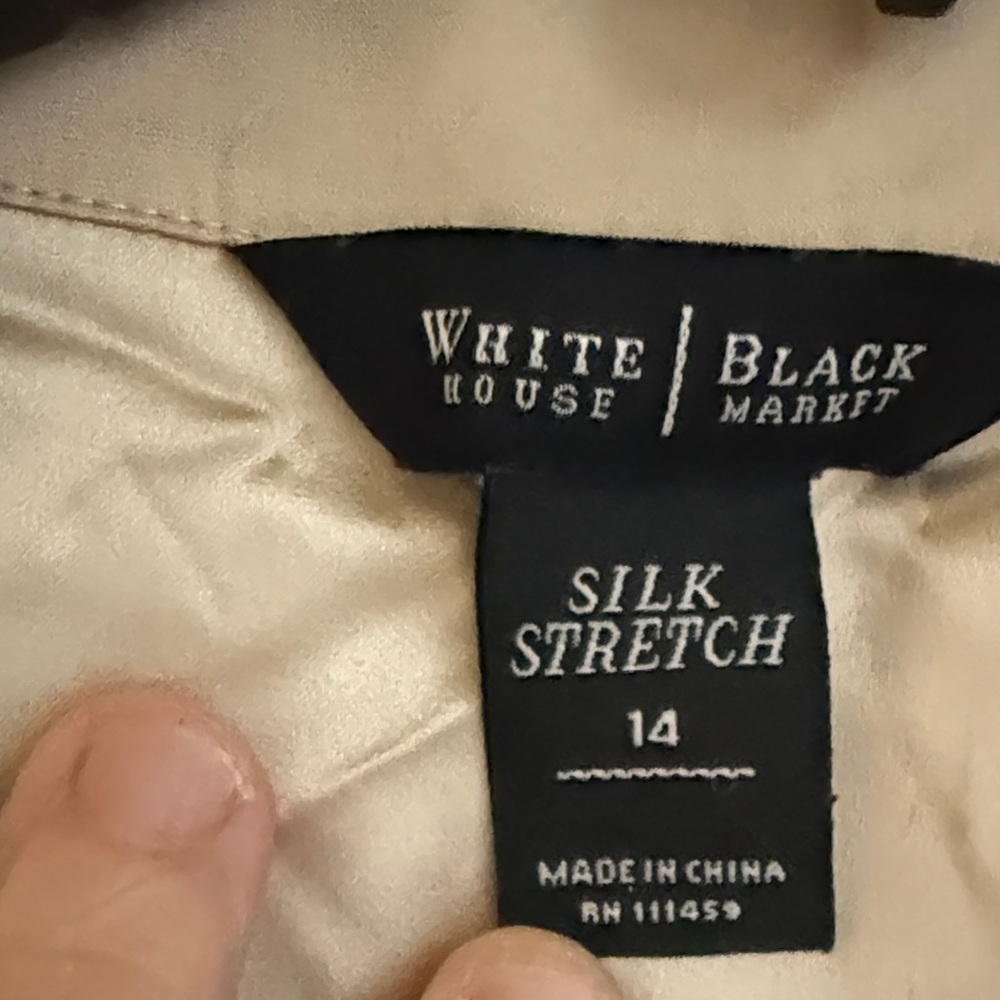White House Black Market Women's Silk Beige Sleeveless Blouse - Picture 2 of 6